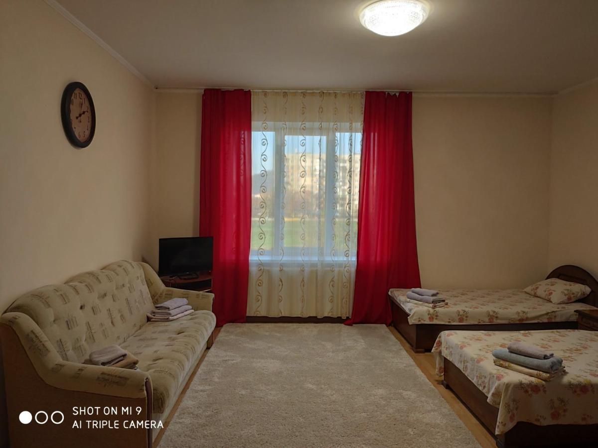 Apartments "Domovik" Івана Парканія 2А Кв 19 Mukaczewo Zewnętrze zdjęcie