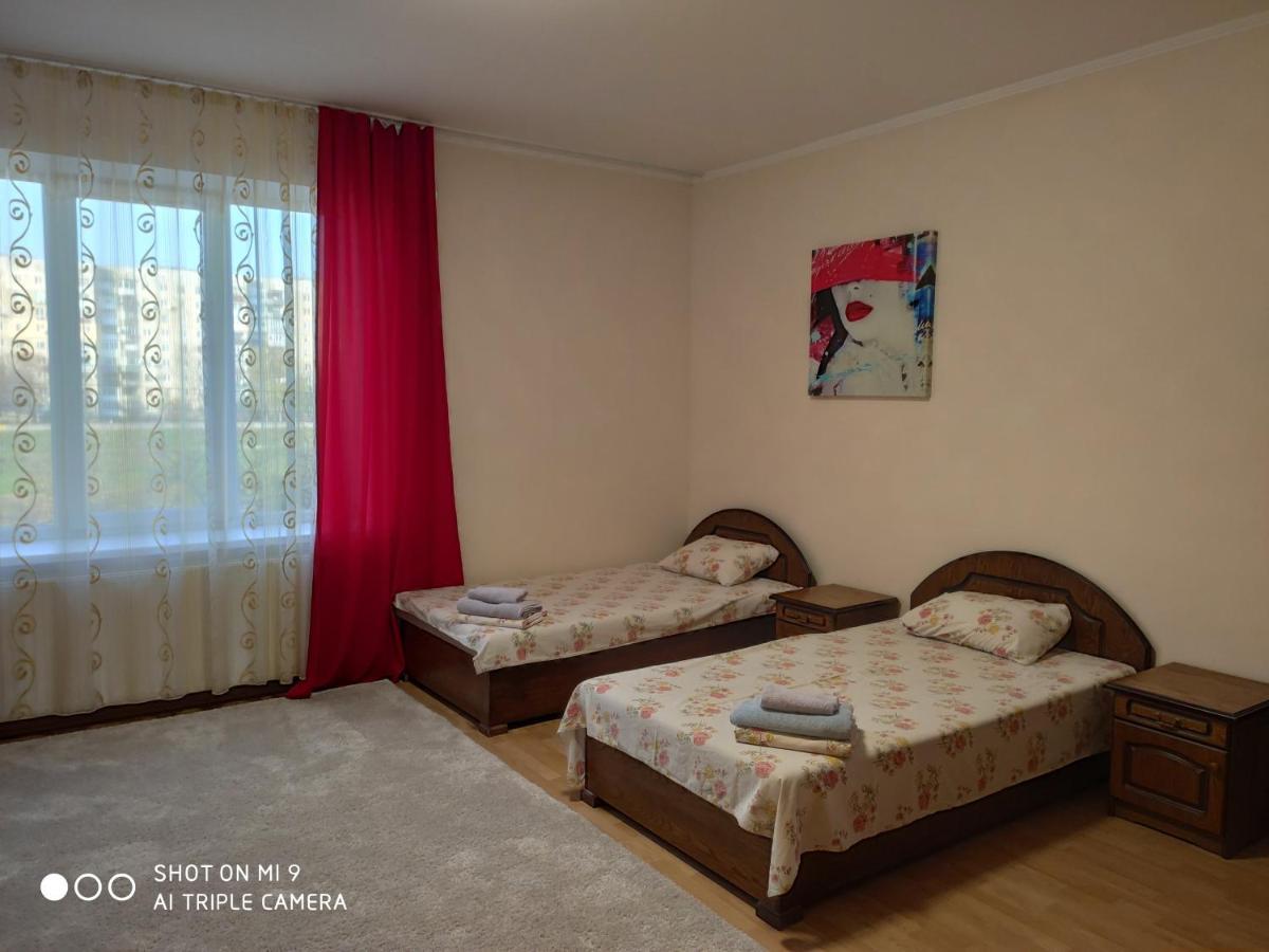 Apartments "Domovik" Івана Парканія 2А Кв 19 Mukaczewo Zewnętrze zdjęcie