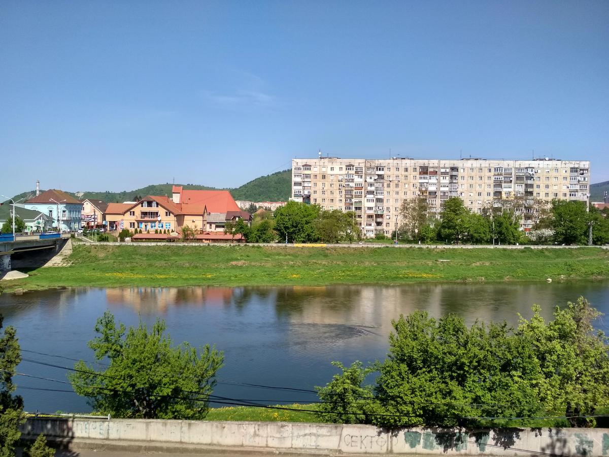 Apartments "Domovik" Івана Парканія 2А Кв 19 Mukaczewo Zewnętrze zdjęcie